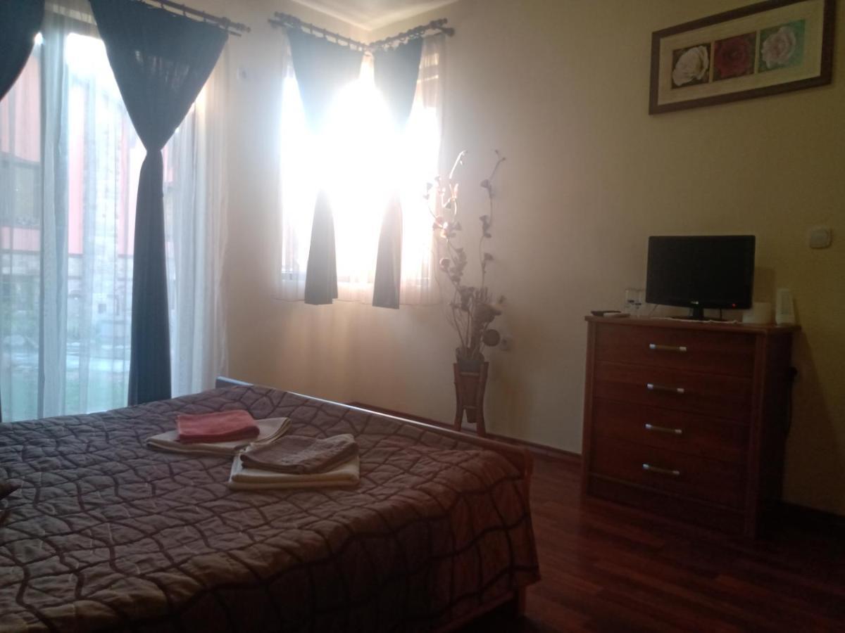 Hotel Кръчмъ При Байката à Ribarica Extérieur photo