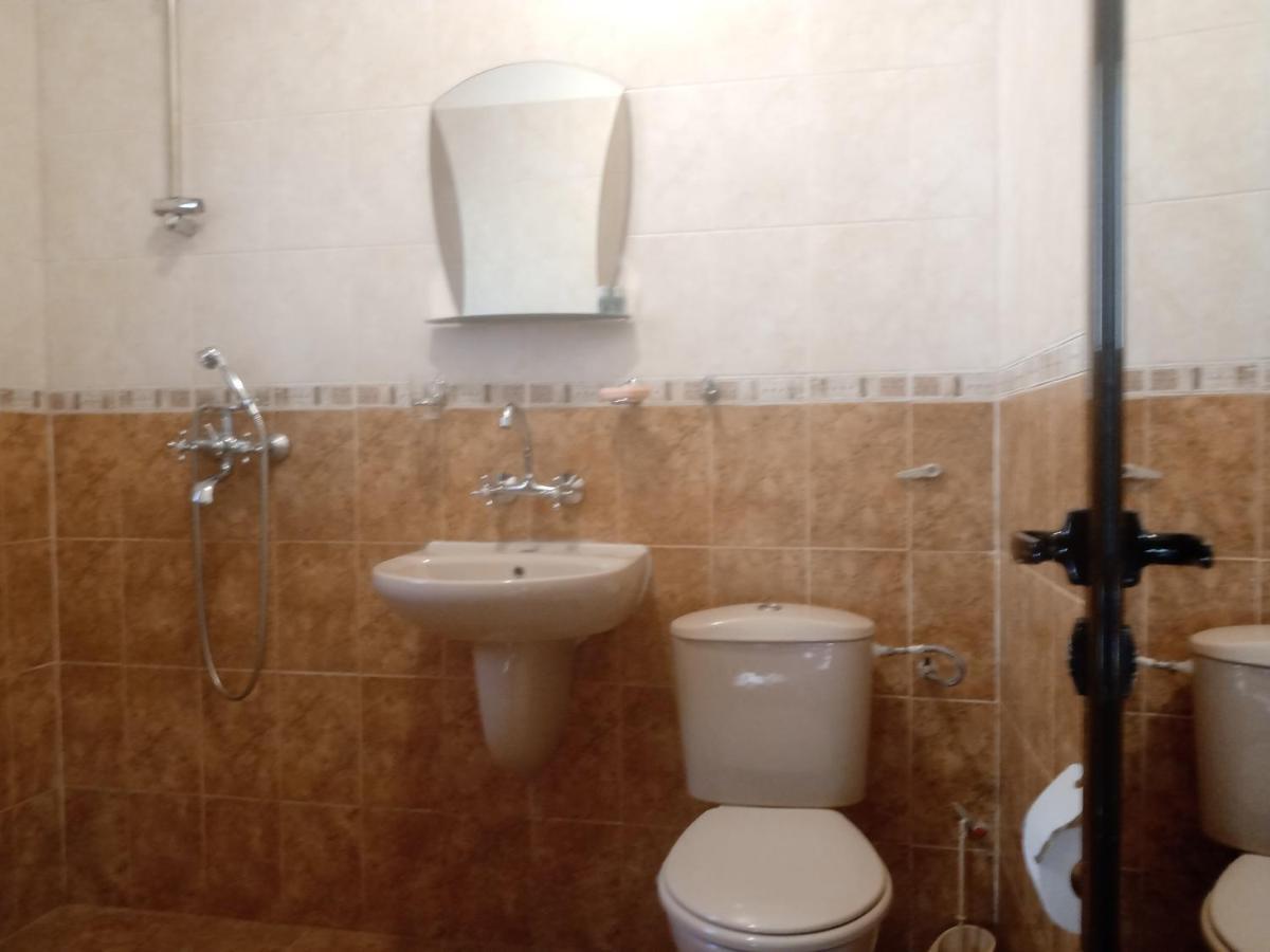 Hotel Кръчмъ При Байката à Ribarica Extérieur photo